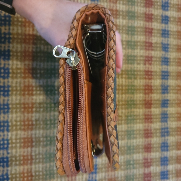 Vintage Dooney & Bourke Leather Planner Wallet - Picture 4 of 9